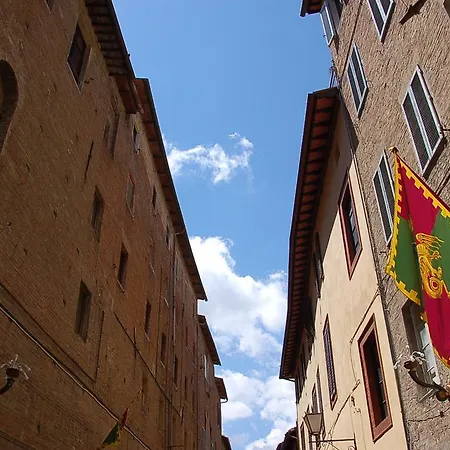 In Centro - Diffuso Bed & Breakfast Siena