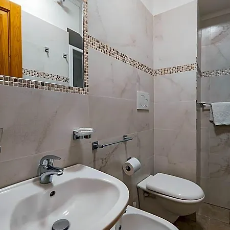 In Centro - Diffuso 3* סיינה