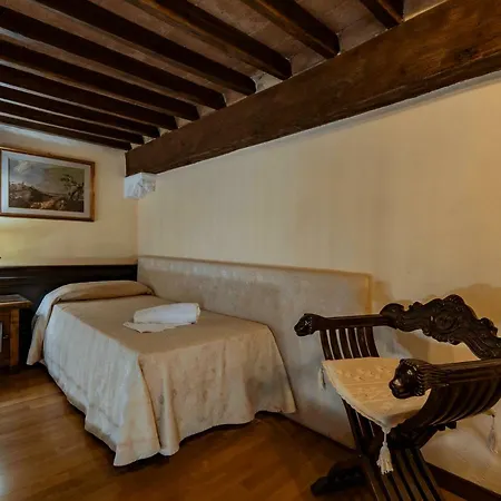 Bed & Breakfast In Centro - Diffuso Siena