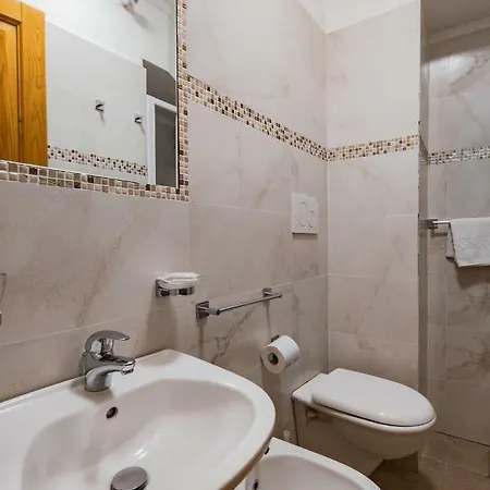 Bed & Breakfast In Centro - Diffuso 2*