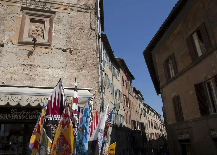 In Centro - Diffuso Bed & Breakfast Siena